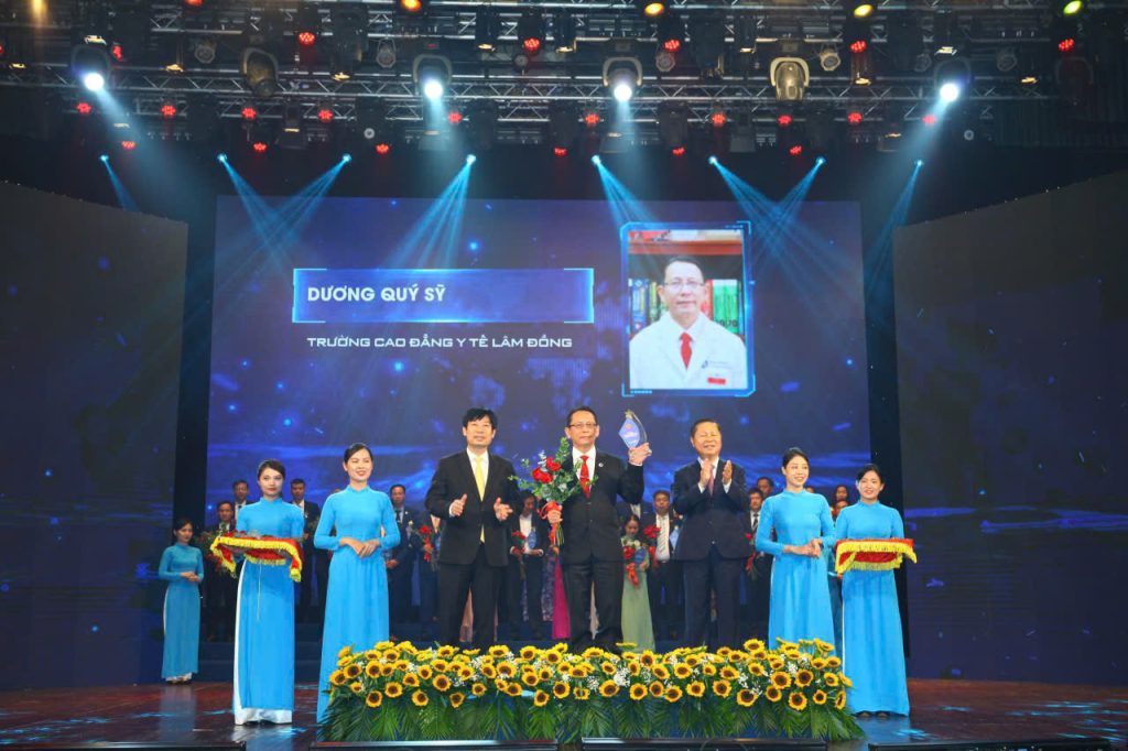 Người "đánh thức" giấc ngủ khỏe cho cộng đồng- Ảnh 7.